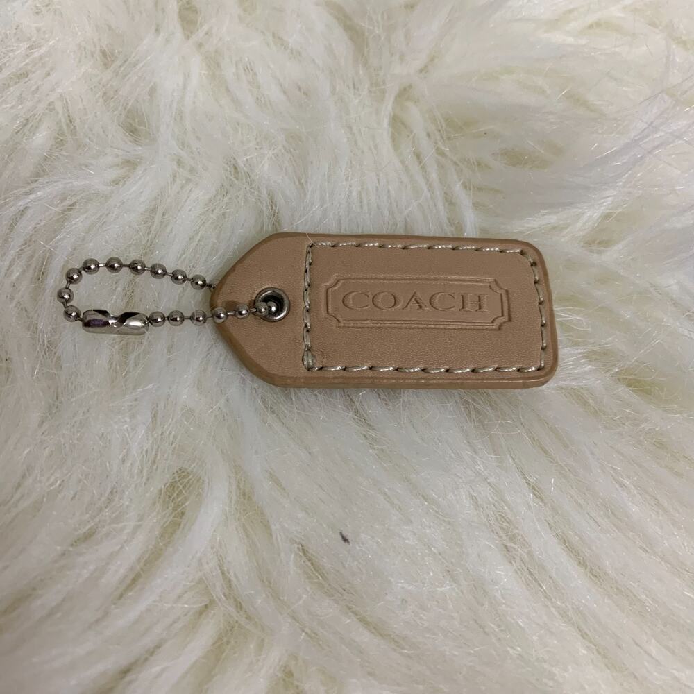 COACH Vintage Nude Beige Leather Lozenge Hang Tag Purse Charm 2" - Picture 2 of 4